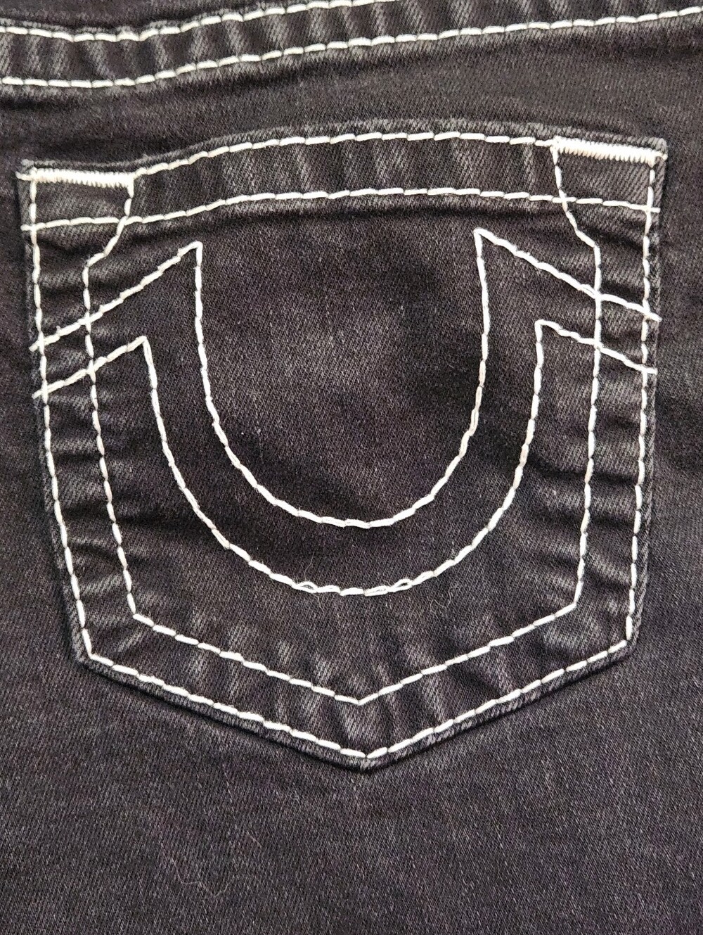 True Religion Becca Mid Rise Bootcut Big T Black Distressed Contrast Stitch Jean - Picture 11 of 14